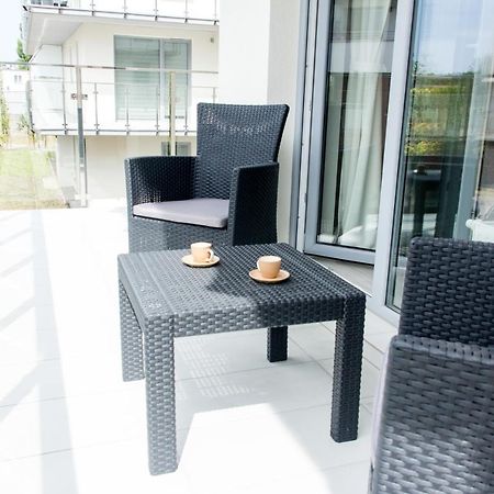 Komfortowy Apartament Lazur Z Garazem Kołobrzeg Exteriör bild